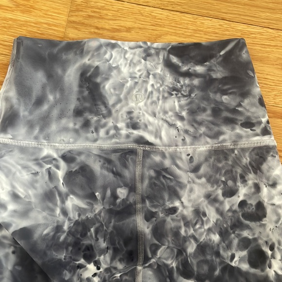 Lululemon leggings - Picture 2 of 3